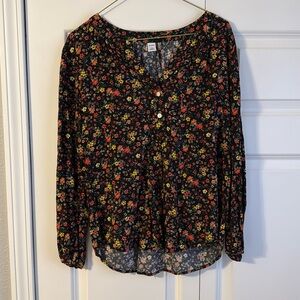 Old Navy Floral Long Sleeve Blouse